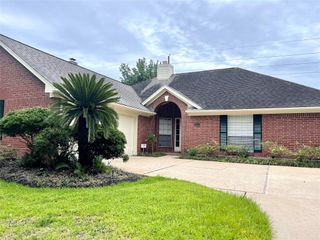 4418 Chestnut Meadow Drive, Sugar Land, TX 77479