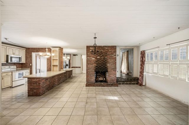 3901 N APOPKA VINELAND ROAD, Orlando, FL 32818