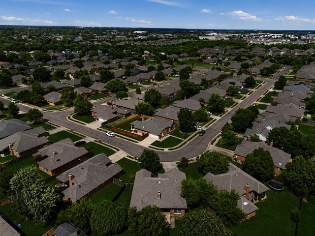 2617 Prescott Avenue, Edmond, OK 73013