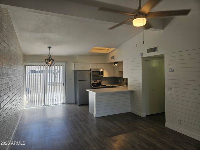2336 N 46TH Street 7, Phoenix, AZ 85008