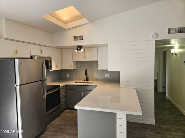 2336 N 46TH Street 7, Phoenix, AZ 85008