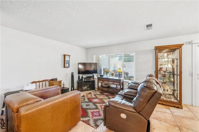 2173 Aspenwood Court, San Bernardino, CA 92404