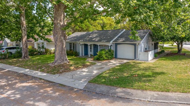 8705 POWDERHORN ROW, Hudson, FL 34667