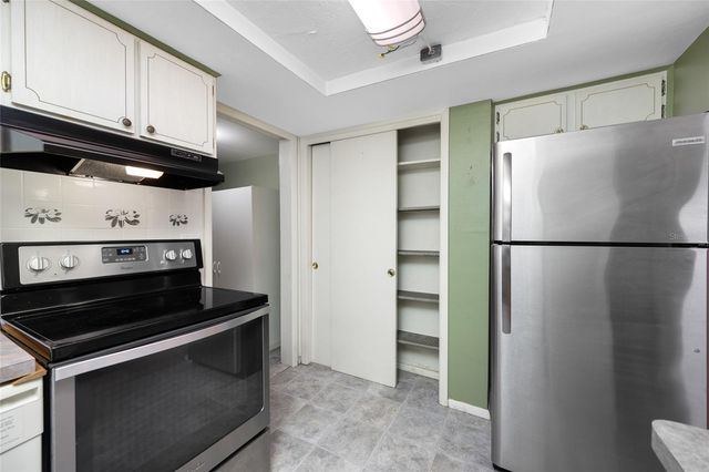8705 POWDERHORN ROW, Hudson, FL 34667
