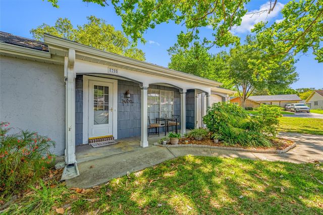 8705 POWDERHORN ROW, Hudson, FL 34667