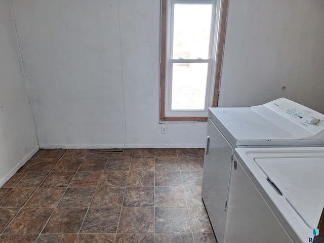 220 N Idaho St Street, Salem, SD 57058