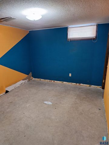 220 N Idaho St Street, Salem, SD 57058