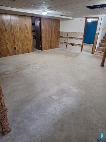 220 N Idaho St Street, Salem, SD 57058