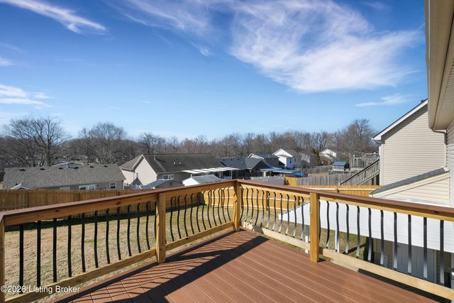 9320 Longhorn Ct, Louisville, KY 40118