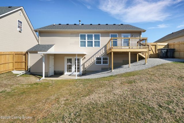 9320 Longhorn Ct, Louisville, KY 40118