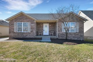 9320 Longhorn Ct, Louisville, KY 40118