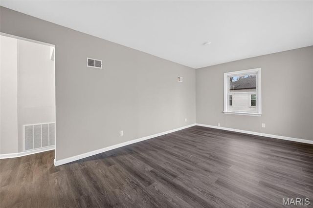 4033 Ashby Road, St Louis, MO 63074