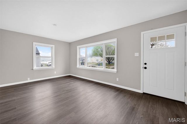 4033 Ashby Road, St Louis, MO 63074