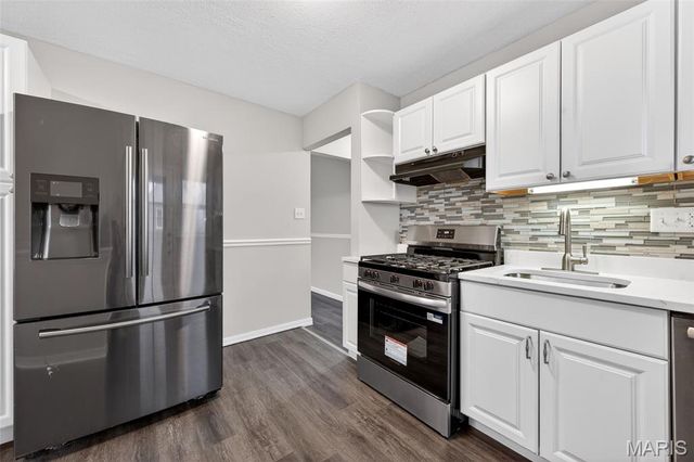 4033 Ashby Road, St Louis, MO 63074