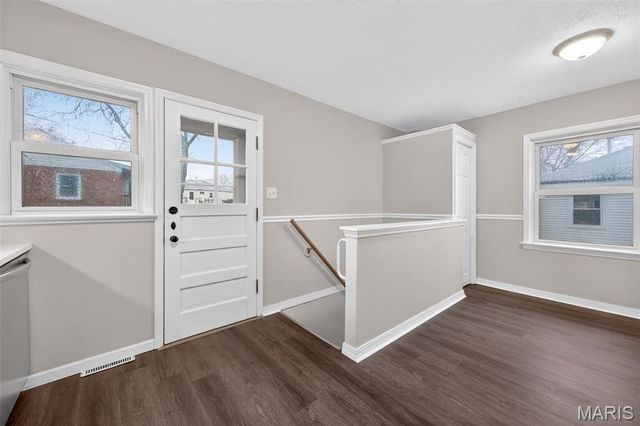 4033 Ashby Road, St Louis, MO 63074