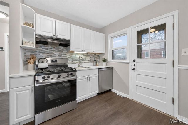 4033 Ashby Road, St Louis, MO 63074