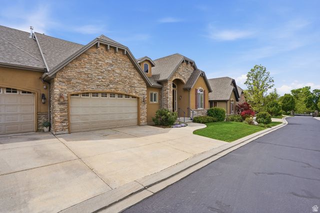 1832 E PEYTON CT, Holladay, UT 84117