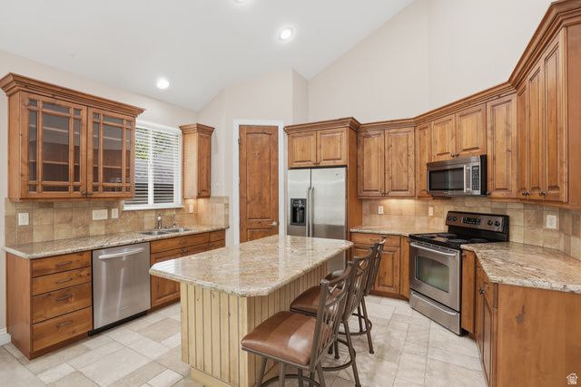 1832 E PEYTON CT, Holladay, UT 84117