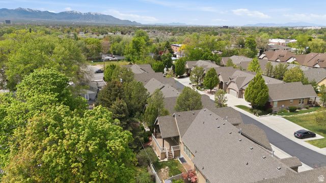 1832 E PEYTON CT, Holladay, UT 84117