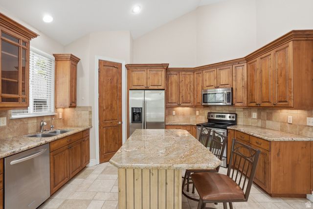 1832 E PEYTON CT, Holladay, UT 84117