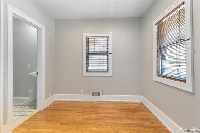 192 E Lincoln Street, Birmingham, MI 48009