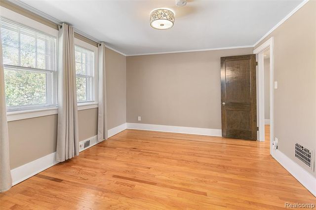 192 E Lincoln Street, Birmingham, MI 48009