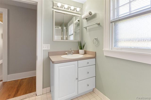 192 E Lincoln Street, Birmingham, MI 48009