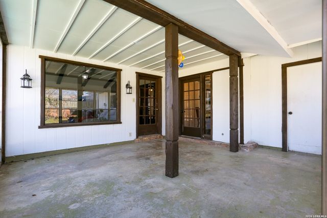 1015 Cerro Alto, San Antonio, TX 78213