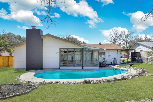 1015 Cerro Alto, San Antonio, TX 78213