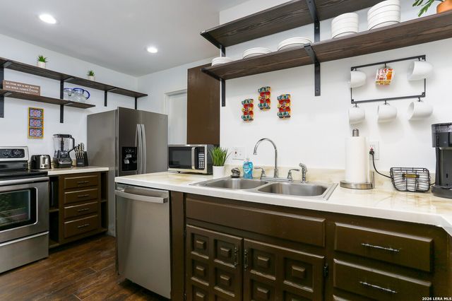 1015 Cerro Alto, San Antonio, TX 78213