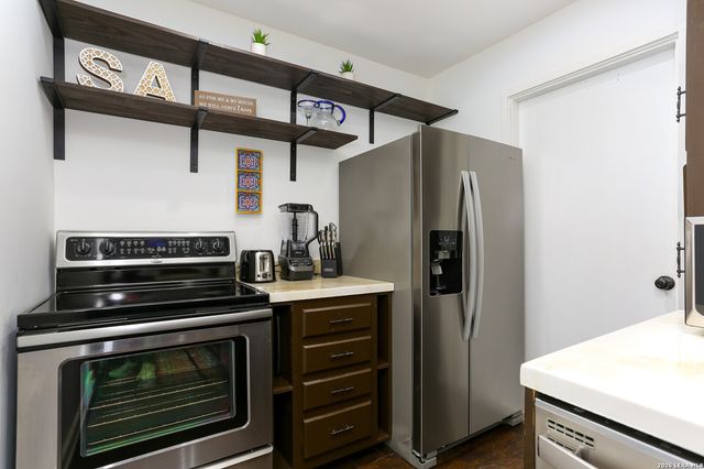 1015 Cerro Alto, San Antonio, TX 78213