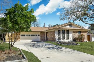 1015 Cerro Alto, San Antonio, TX 78213