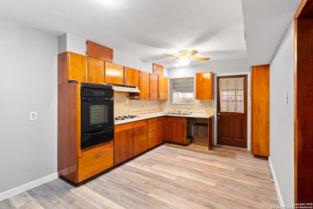 115 Dumont, San Antonio, TX 78227