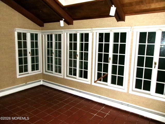 852 Glenwood Circle, Toms River, NJ 08753