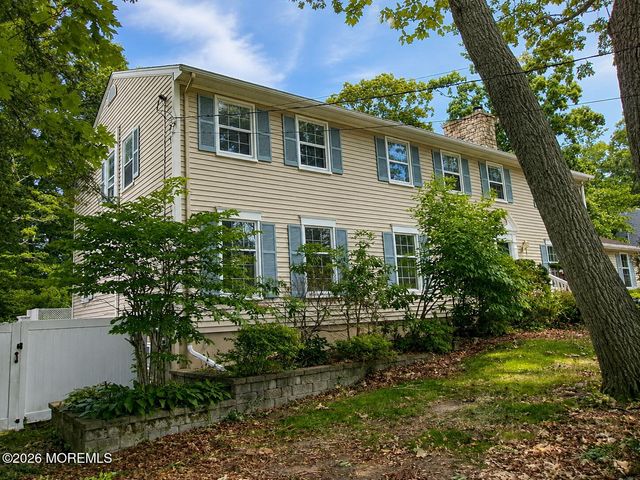 852 Glenwood Circle, Toms River, NJ 08753