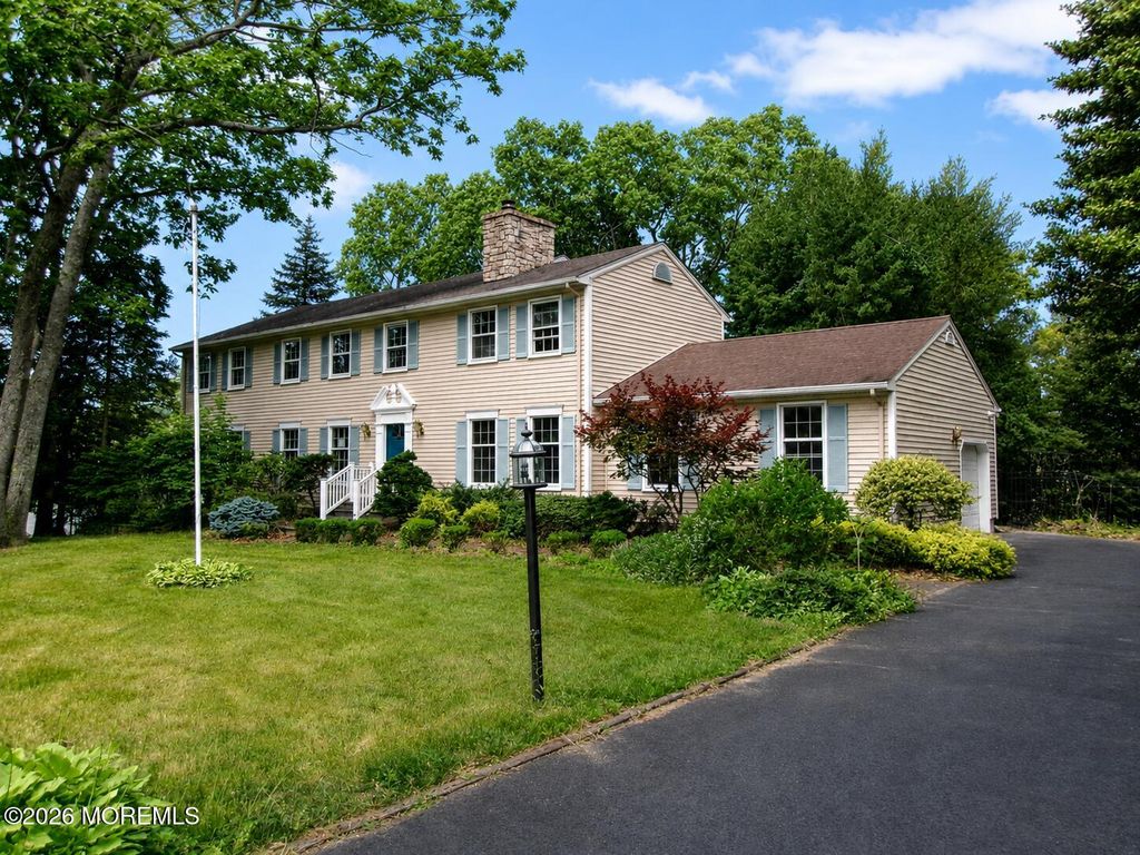 852 Glenwood Circle, Toms River, NJ 08753