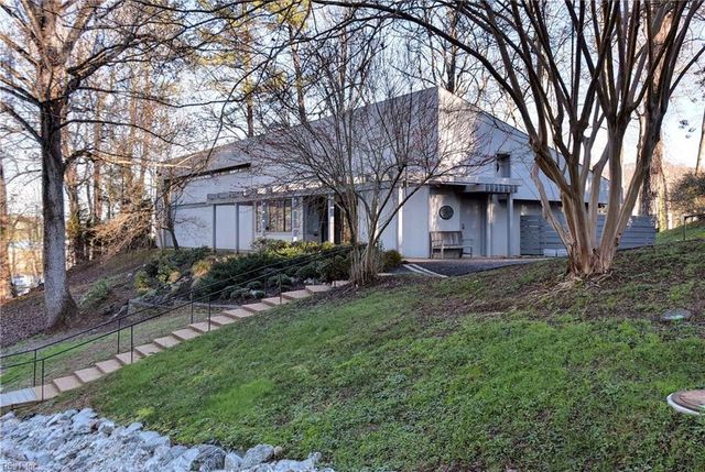 132 Little John RD, Williamsburg, VA 23185