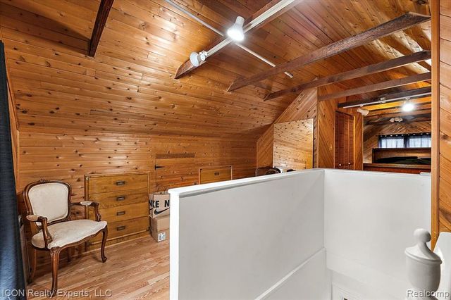 176 Chippewa Road, Pontiac, MI 48341