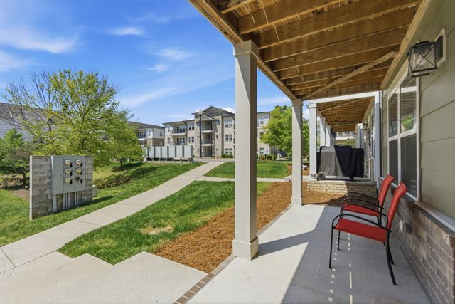624 Parkvue Place Dr, Nashville, TN 37221