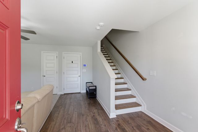 624 Parkvue Place Dr, Nashville, TN 37221
