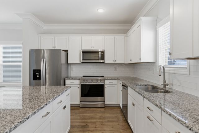 624 Parkvue Place Dr, Nashville, TN 37221