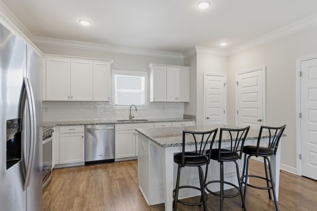 624 Parkvue Place Dr, Nashville, TN 37221