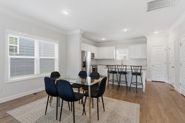 624 Parkvue Place Dr, Nashville, TN 37221