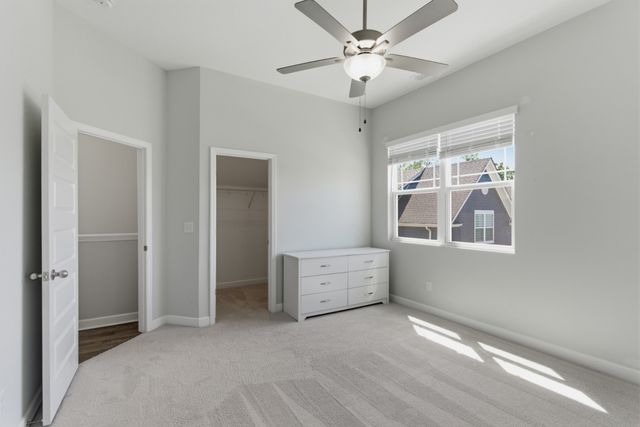 624 Parkvue Place Dr, Nashville, TN 37221