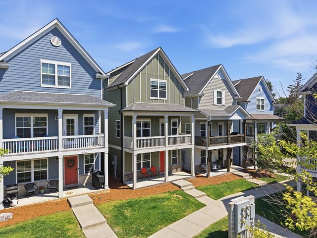 624 Parkvue Place Dr, Nashville, TN 37221