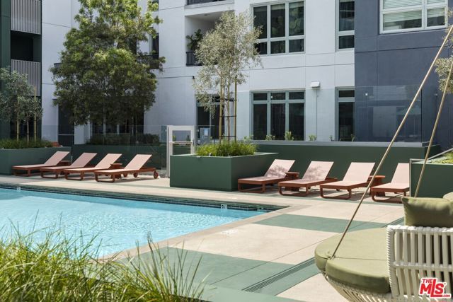 10601 Washington Boulevard 215, Culver City, CA 90232