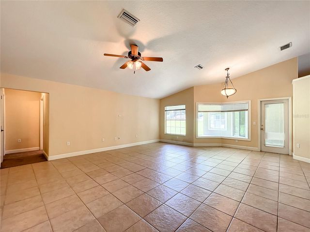 5203 SE 42ND COURT, Ocala, FL 34480