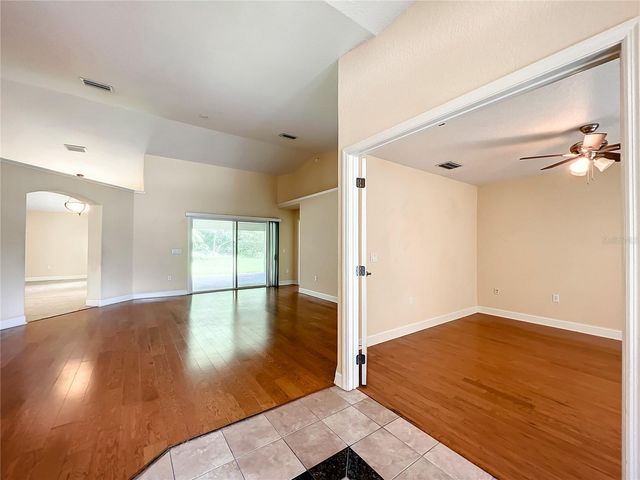 5203 SE 42ND COURT, Ocala, FL 34480
