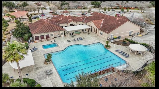 2202 Capri Court, Pearland, TX 77581