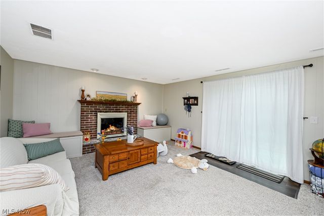 12460 Amber Circle NW, Uniontown, OH 44685